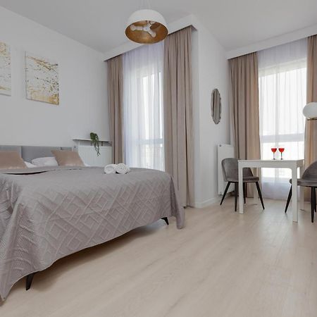 Golden Apartment Ursynow By Noclegi Renters 바르샤바 외부 사진